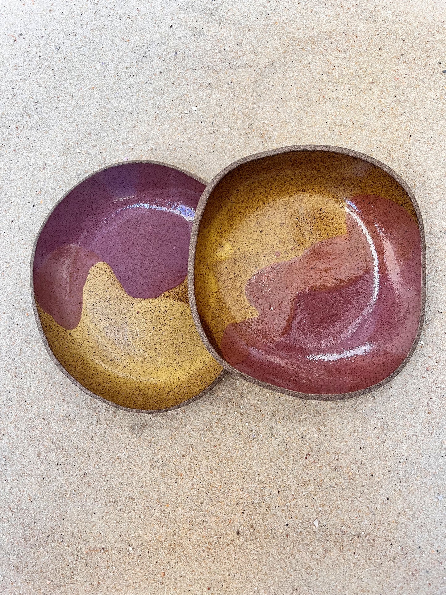 duo de pratinhos rasos mostrada e uva