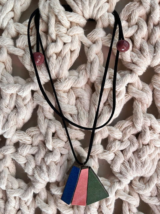 colar-gargantilha à francesa