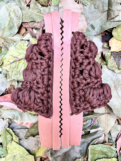 papete em crochê na rua, na chuva, na fazenda | café