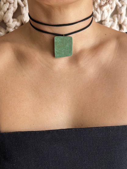 colar-gargantilha à francesa