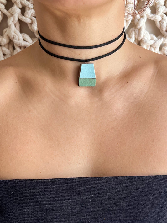 colar-gargantilha à francesa